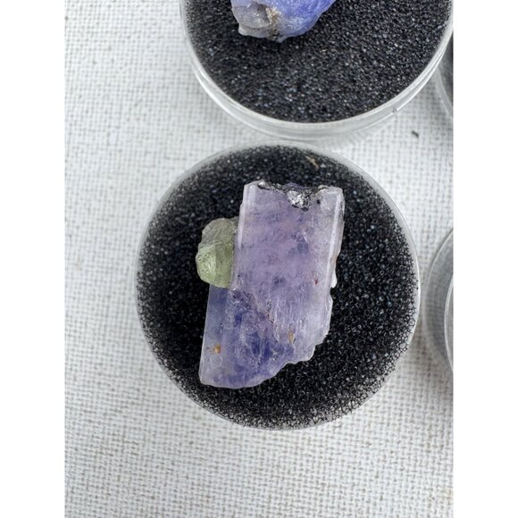 Tanzanite Crystals Lot - 139 carats - Picture 8 of 9